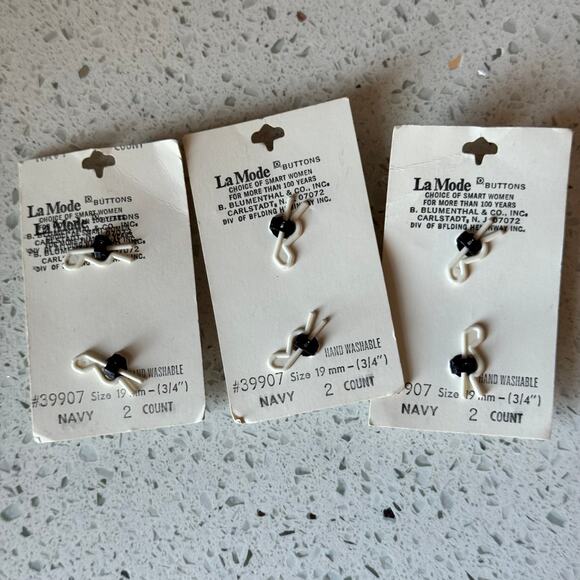 6 NEW 1970s Vintage Navy Blumenthal Domed Lattice Shank Buttons On Card 3/4" - Picture 7 of 7